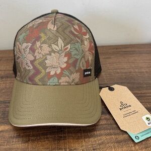 NWT Prana Cargo Green Horchata Floral Lower Pines Trucker Hat